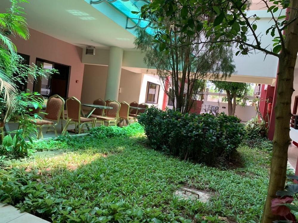 Djibson Hotel