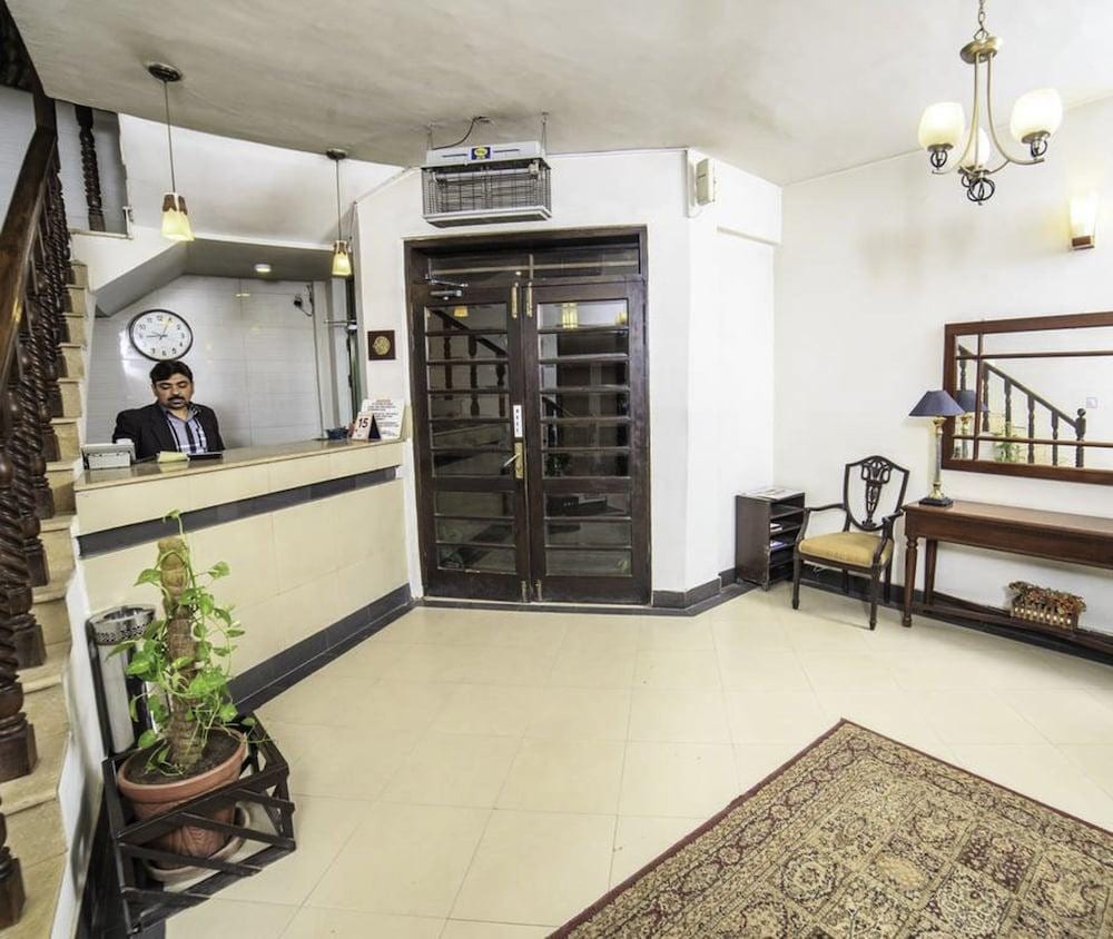 Shelton Hotel
