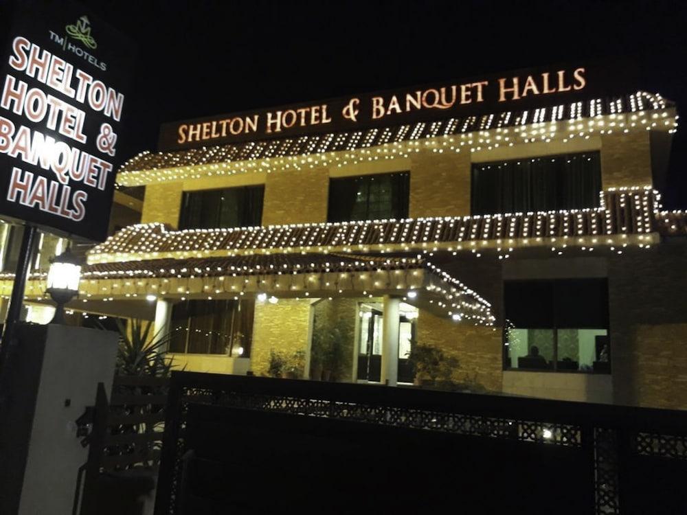 Shelton Hotel
