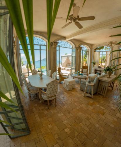 Villa Caprichosa