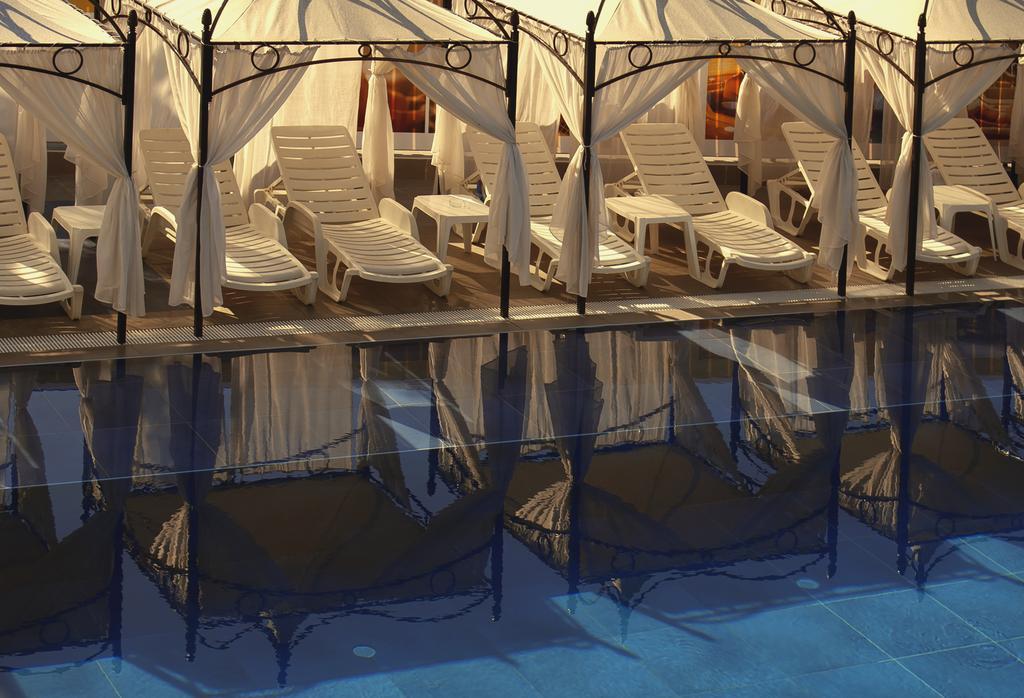 Solaris Resort
