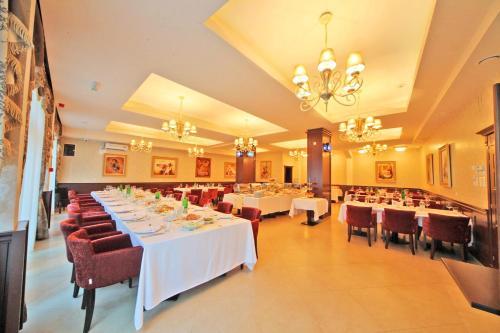 Wing Club Hotel