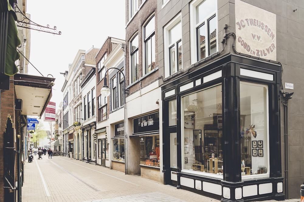 Goud En Zilver Short Stay Suites
