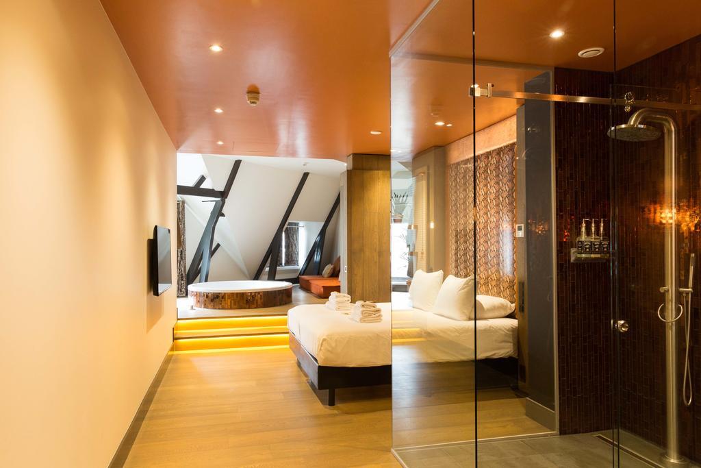 Manzo Suites