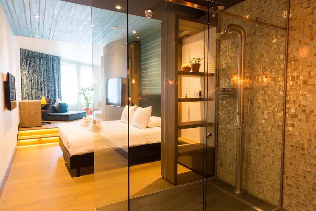 Manzo Suites