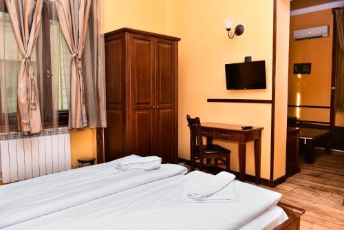L'Opera Guest House