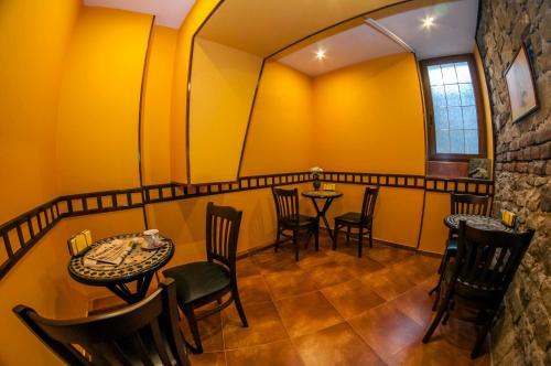 L'Opera Guest House