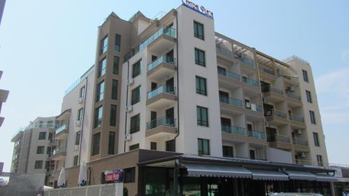 Central Plaza Hotel