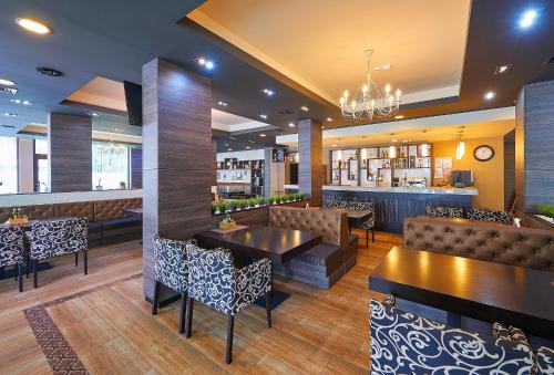 Central Plaza Hotel