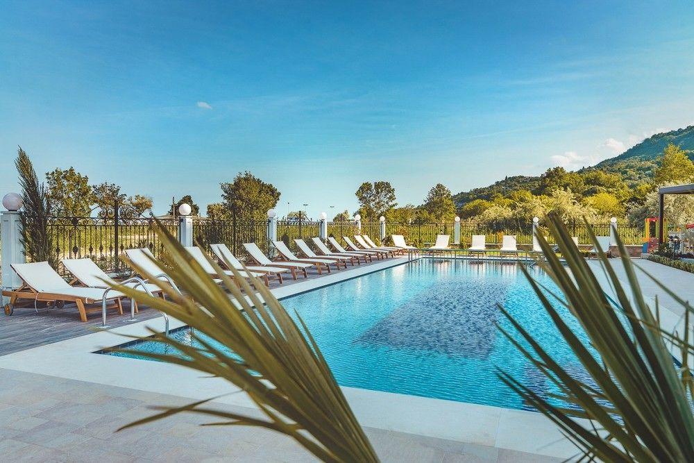 Sunny Castle Hotel
