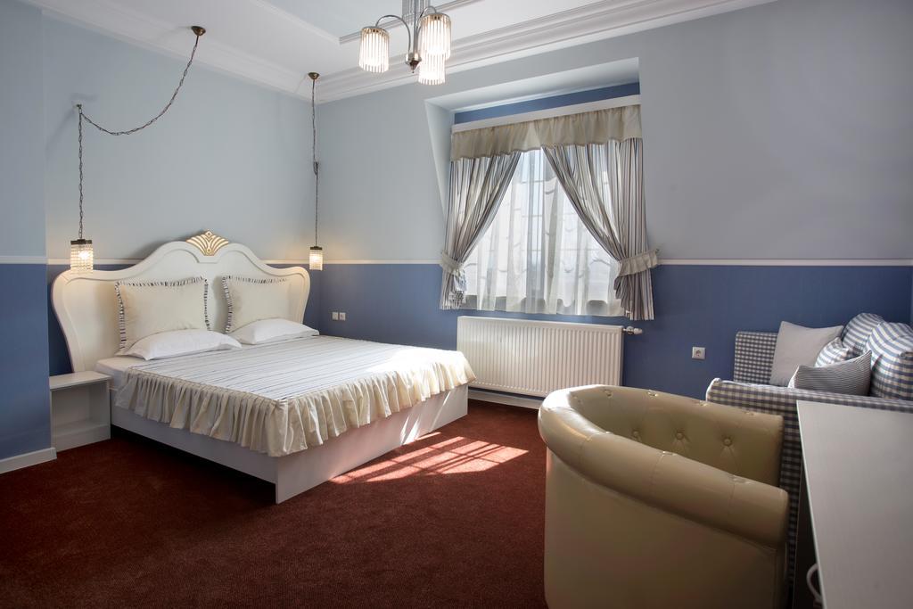 Green Palace Hotel