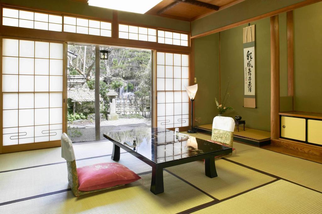 Oyado Wakatake