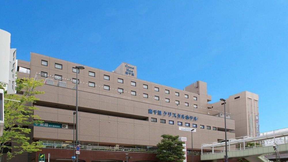 Minami Senri Crystal Hotel