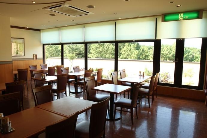 Minami Senri Crystal Hotel