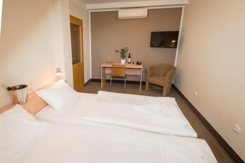 Relax Hotel Stork