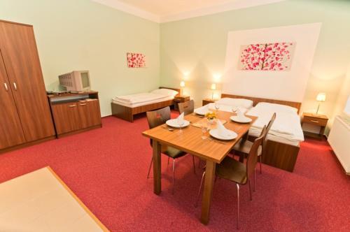 Relax Hotel Stork