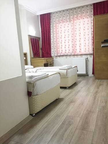 Nil Hotel