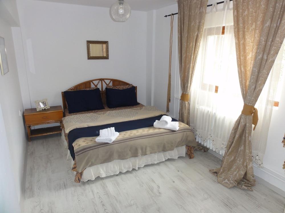 Evodak Apartment