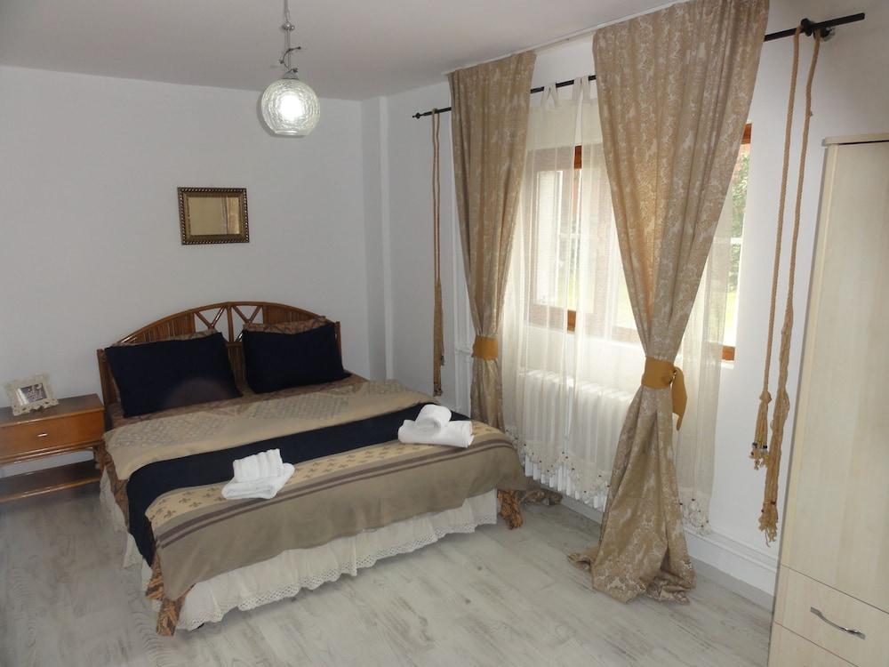 Evodak Apartment