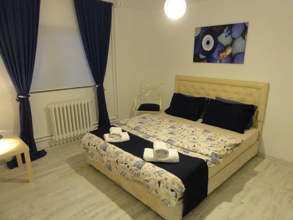 Evodak Apartment