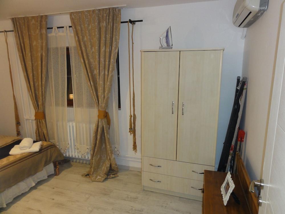 Evodak Apartment