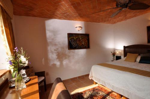 La Buena Vibra Retreat and Spa Hotel