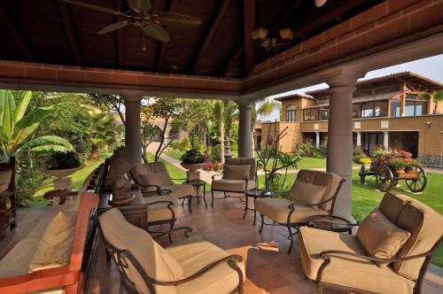La Buena Vibra Retreat and Spa Hotel