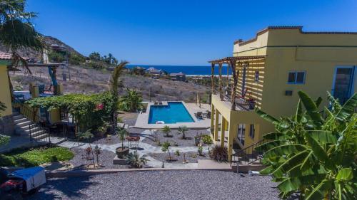 Casa Flores Casitas