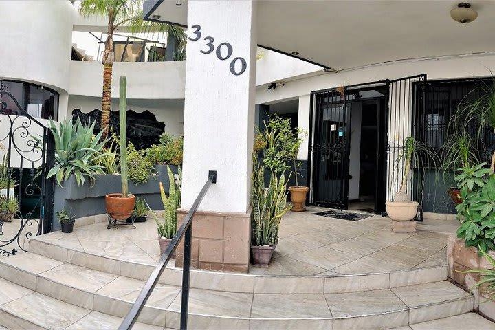 Hotel Laguna Inn