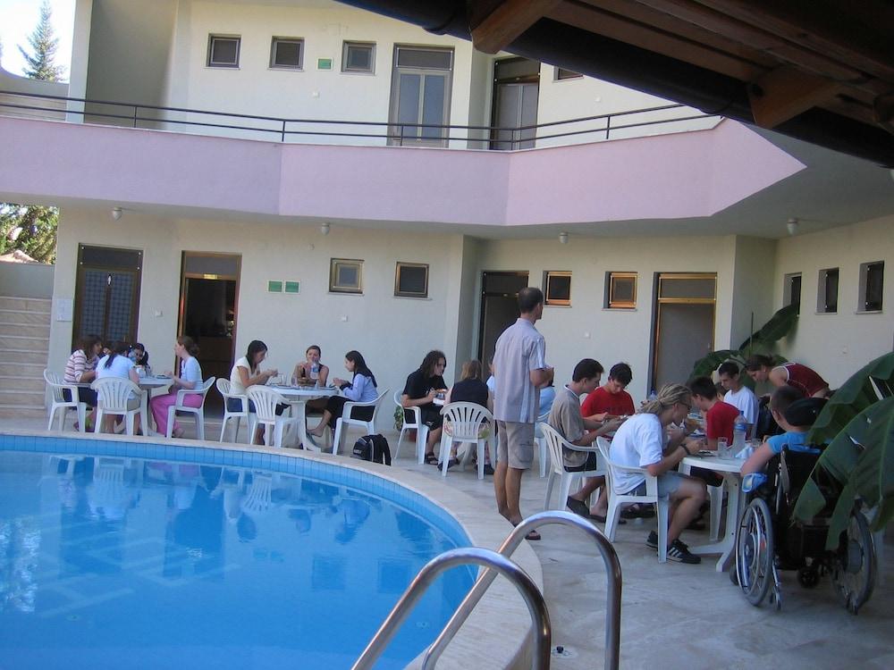 Hotel Rolli