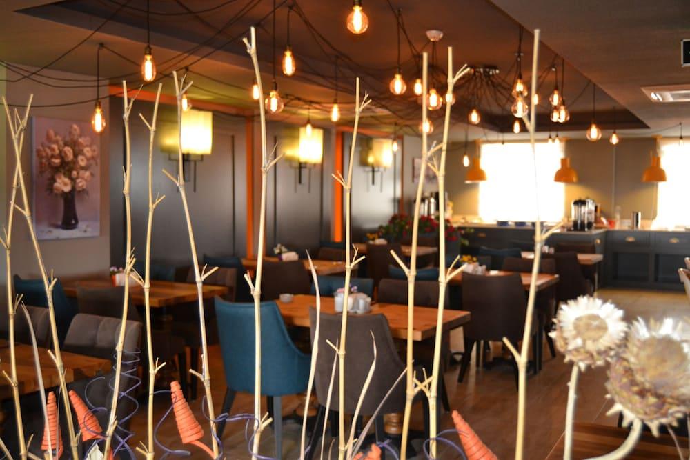 Hotel Zade