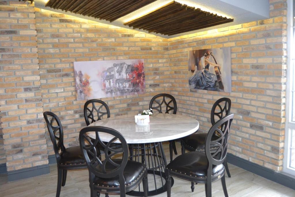 Hotel Zade
