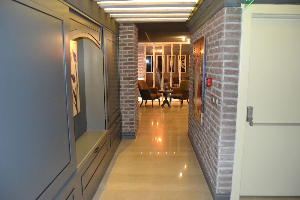 Hotel Zade