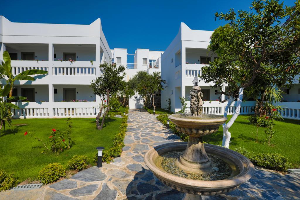 Yalipark Beach Hotel