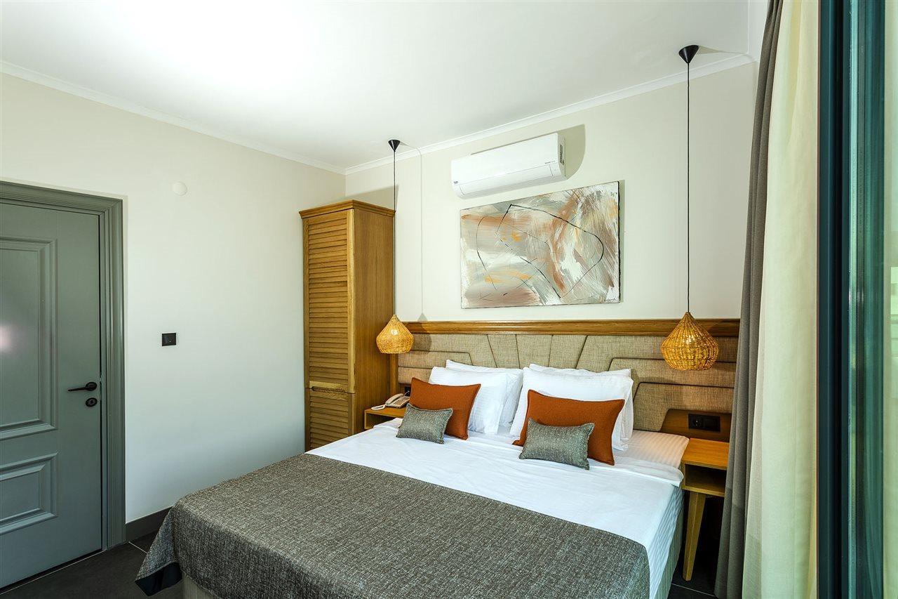 Yalipark Beach Hotel