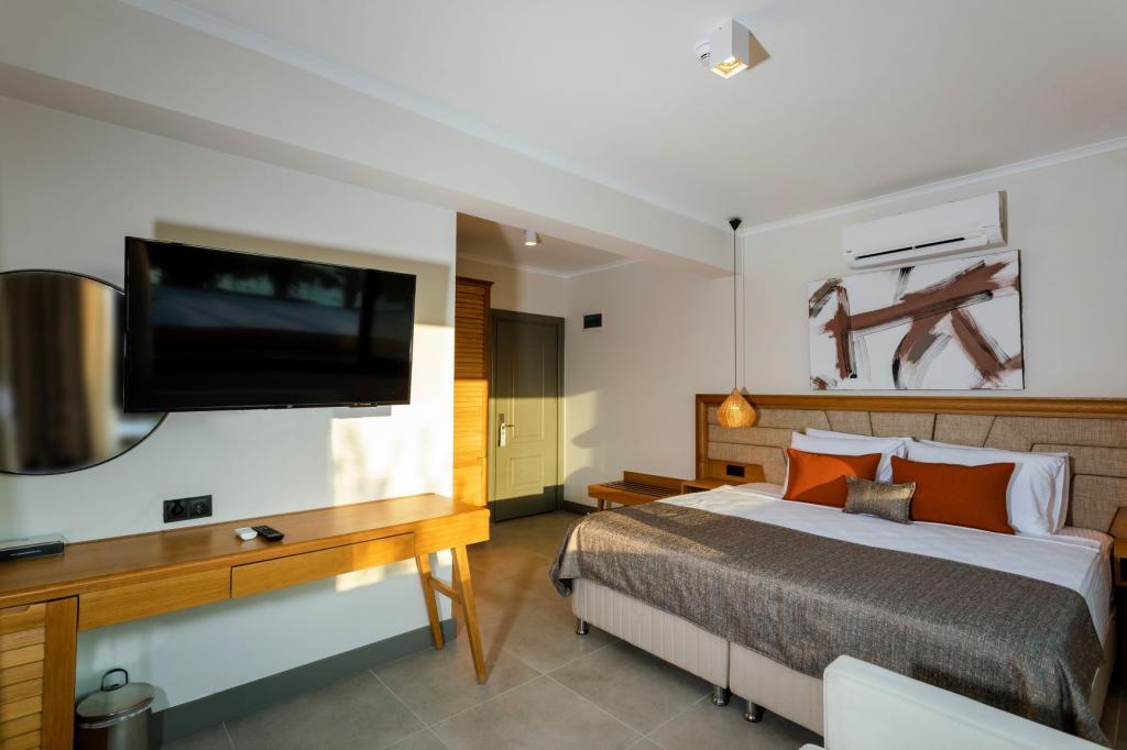 Yalipark Beach Hotel
