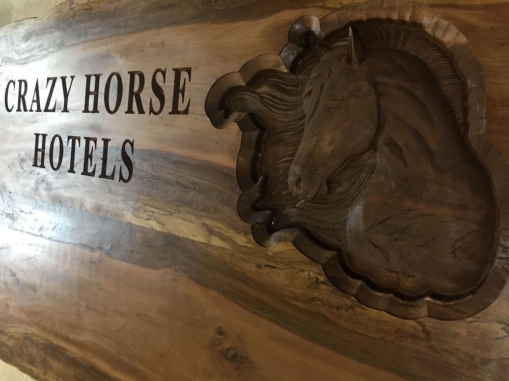 Crazy Horse Pension