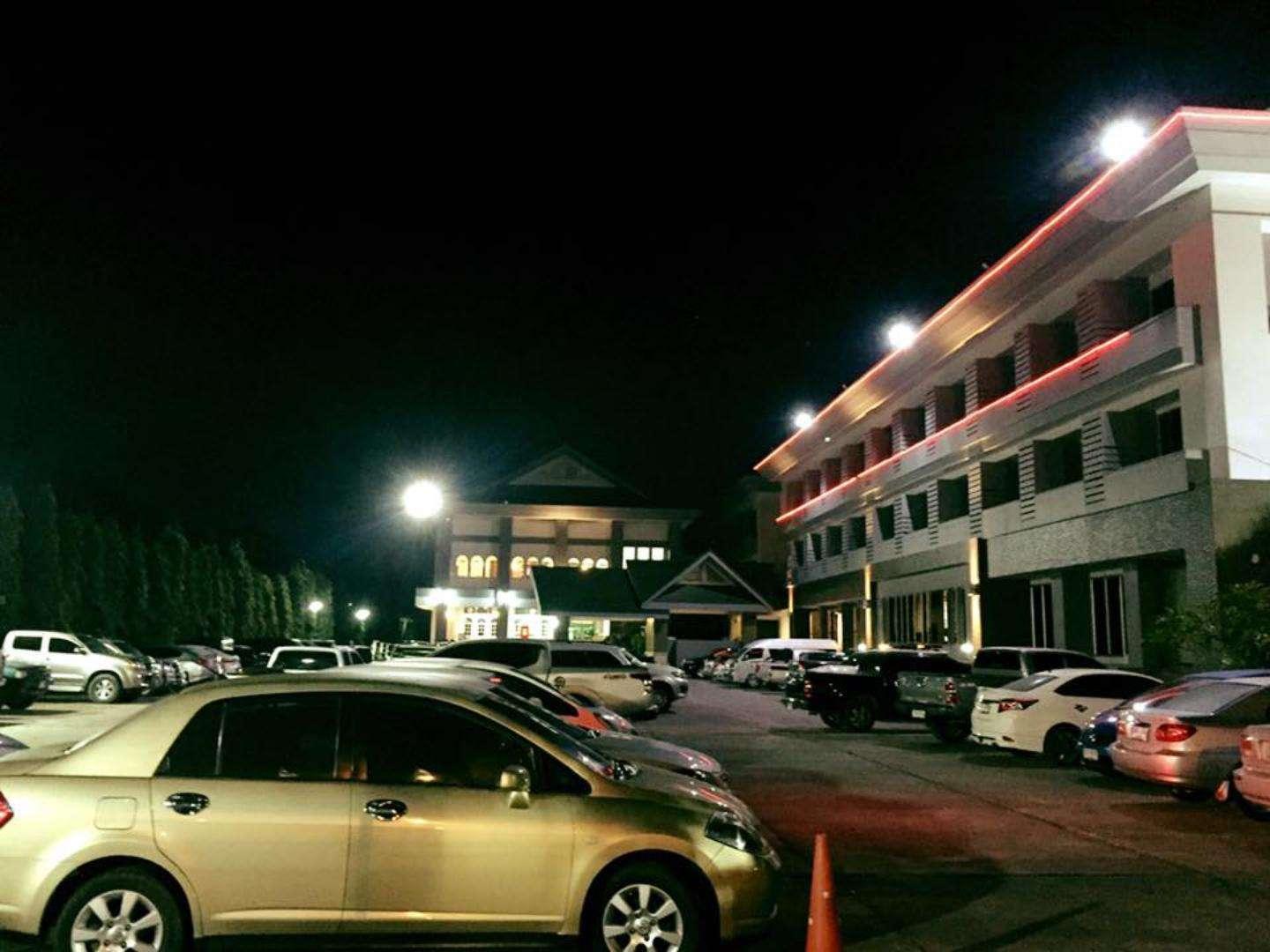 Tangerine Ville Hotel
