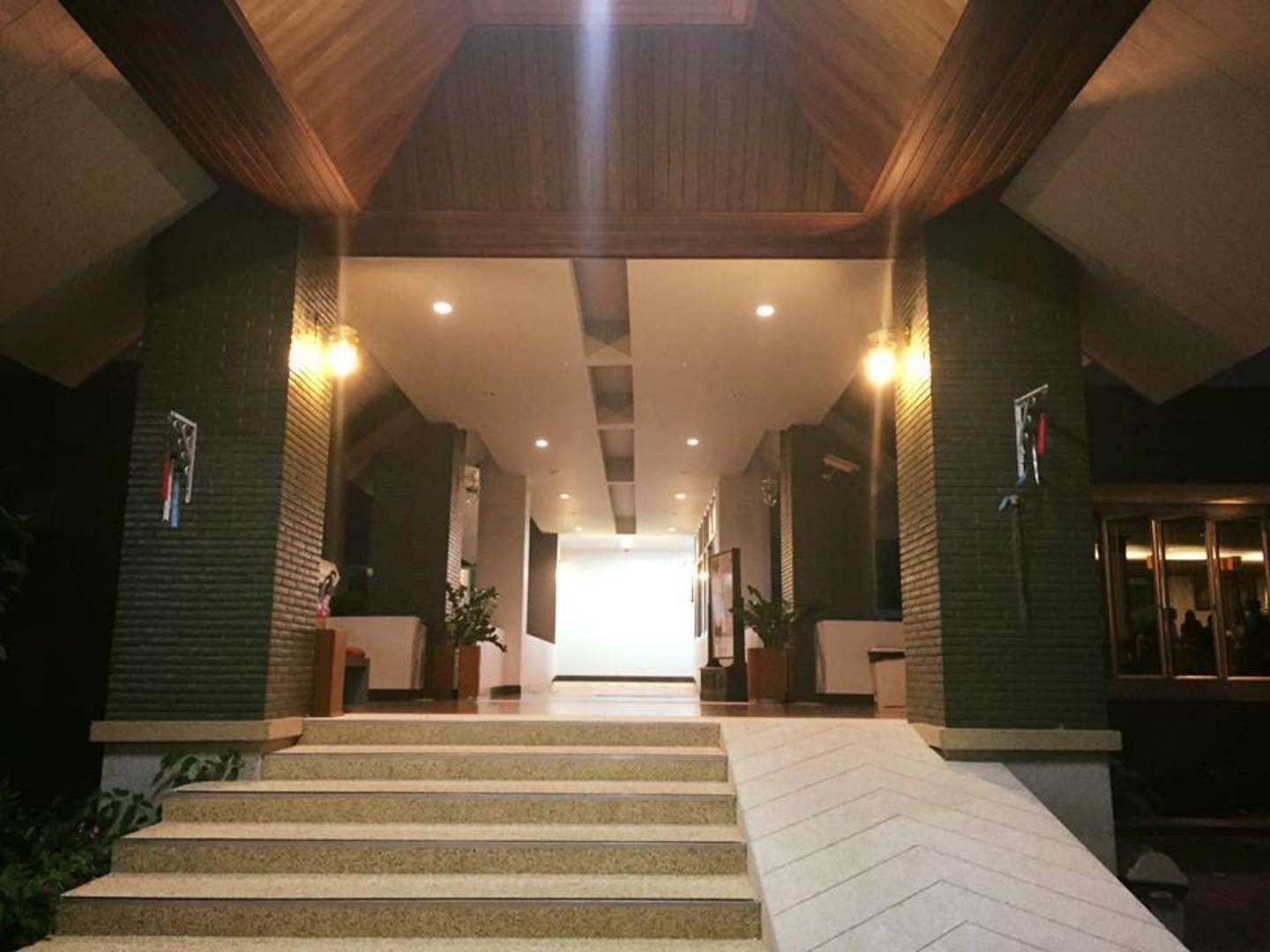 Tangerine Ville Hotel