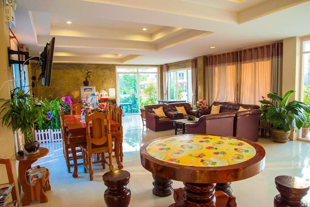 Wattanawan Hotel