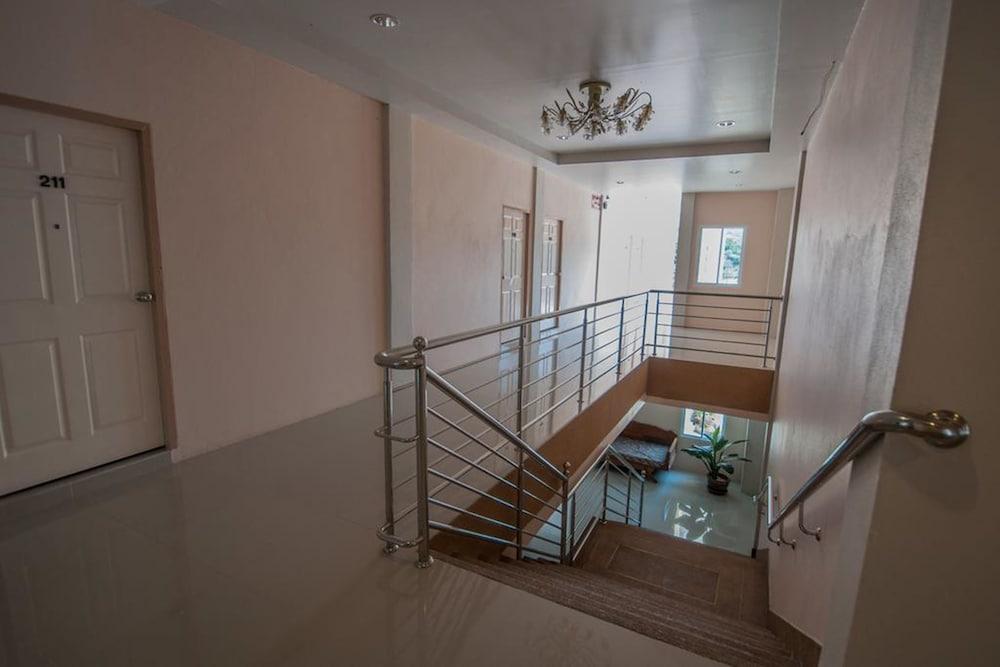 Wattanawan Hotel