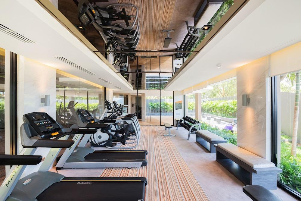 The Base Up Town Condo By Favstay
