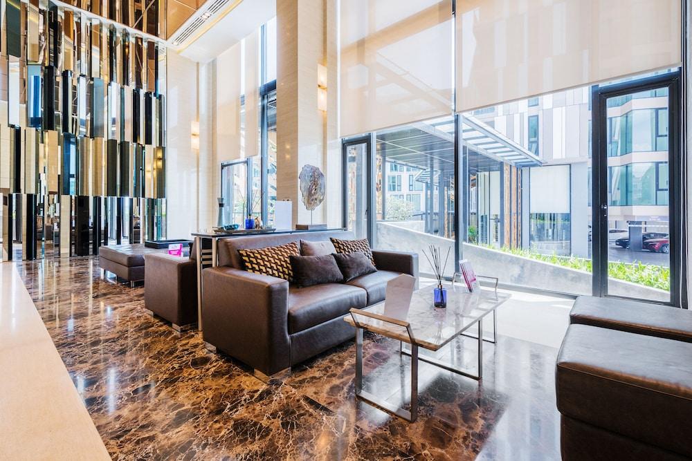 The Base Up Town Condo By Favstay