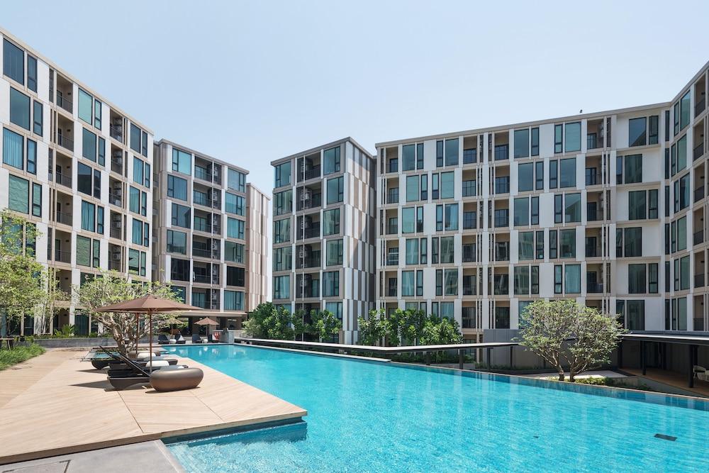 The Base Up Town Condo By Favstay