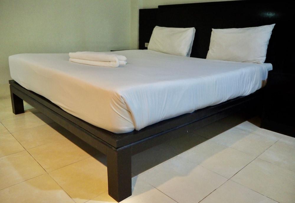 Orm Thong Apartment