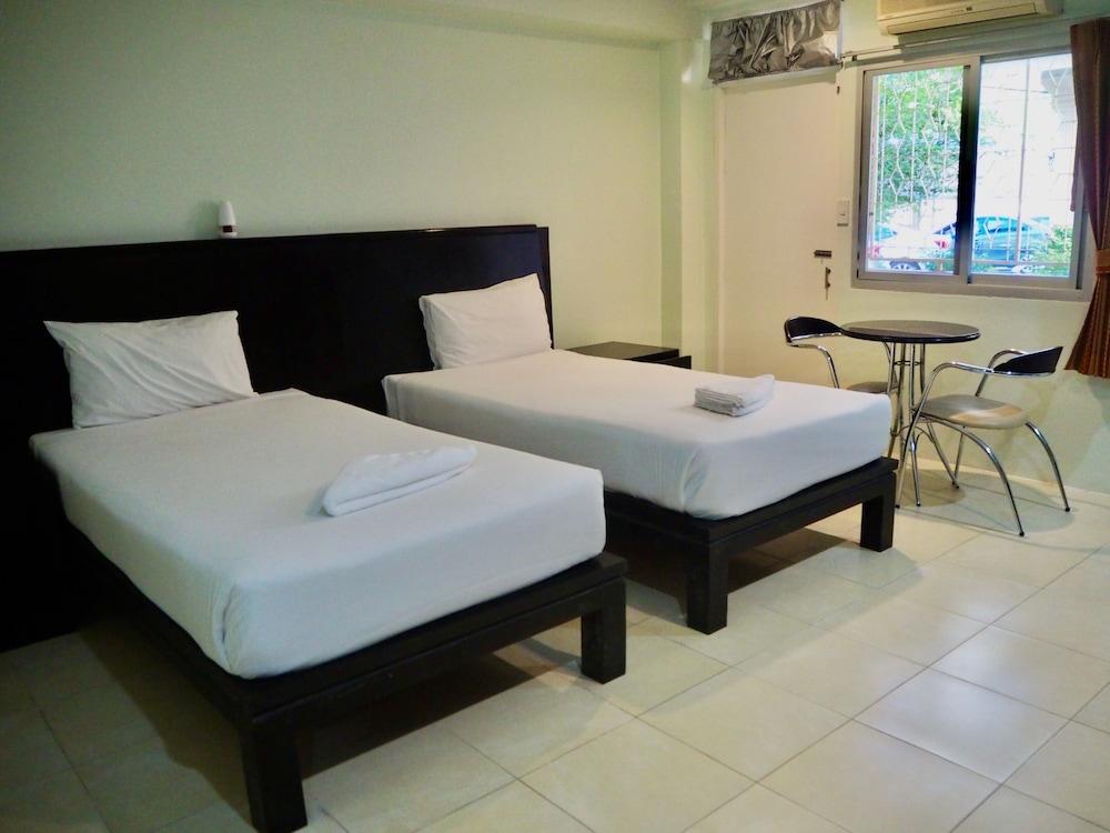 Orm Thong Apartment