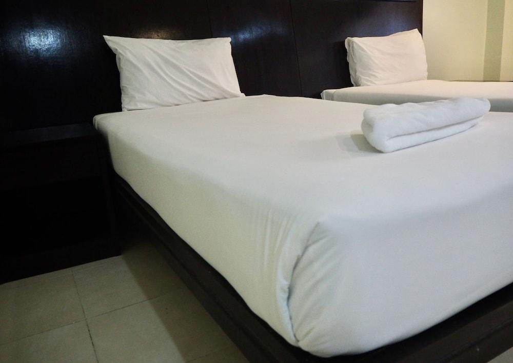 Orm Thong Apartment