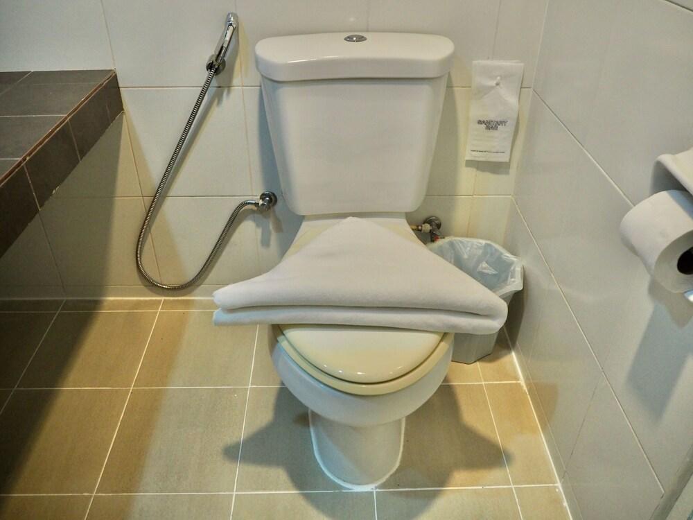 Orm Thong Apartment