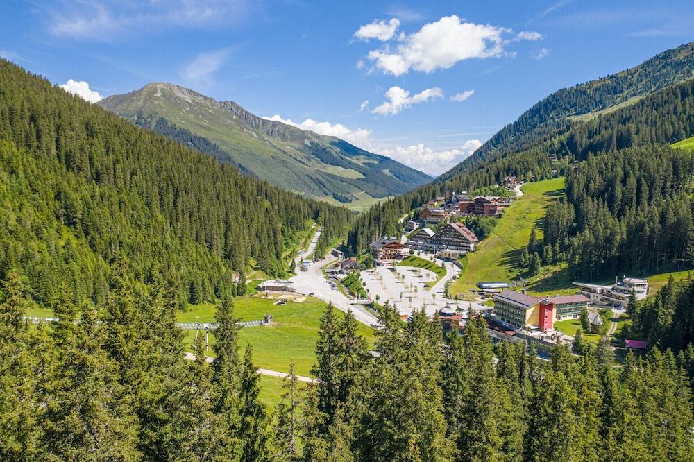 Pension Central mit Landhaus Central