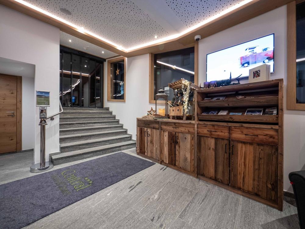 Pension Central mit Landhaus Central